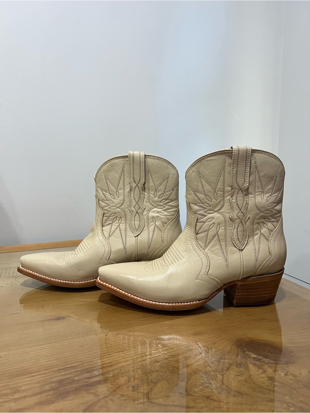 Tecovas Lynn Cream Western Cowboy Boots size 7.5